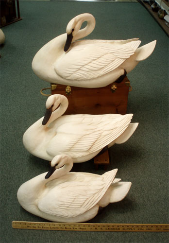 3 Swans 3/4 Size, Full Size & Jumbo - by Bob Moreland